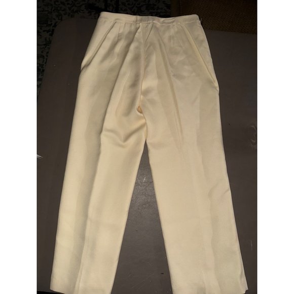 Tommy Bahama new yellow, pleated women’s size 2 100% silk - Picture 9 of 9